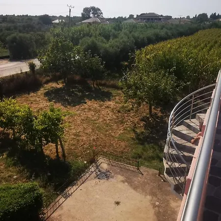 Pish Poro - Tatil Evi Fier